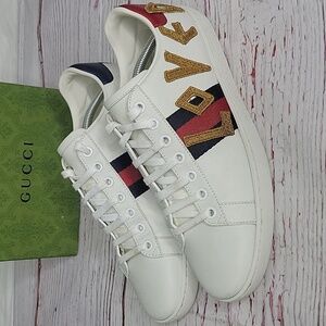 GUCCI ACE LOVED White Leather Sneakers with Red and Gold Accents SIZE 40